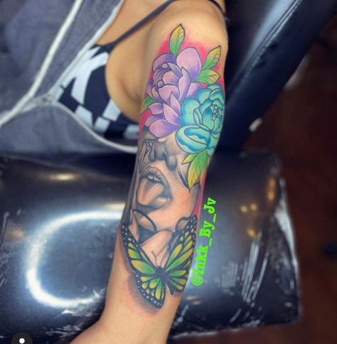 Colorful Tattoos For Black Women, Flower Neck Tattoo, Chest Tattoo Stencils, Tat Inspiration, Arm Sleeve Tattoos For Women, Hand Tattoos For Girls, Cute Hand Tattoos, Neck Tattoos Women, Christmas Tattoo