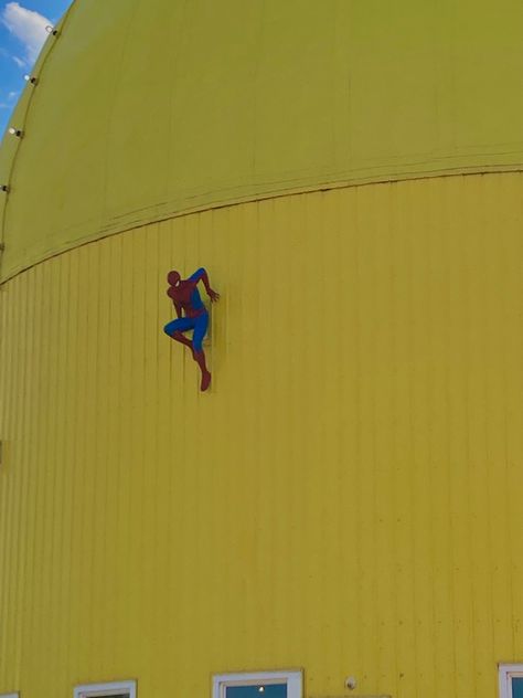 Spiderverse Oc, Spiderman Aesthetic, Aesthetic Yellow, Yellow Wall, Yellow Walls, Yellow Aesthetic, Spiderman, Yellow, Wall