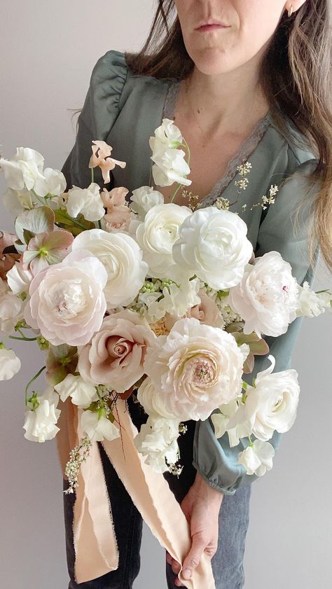 winsome_floral on Instagram: all of the romance 🤎 Blush Weddings, Blush Bridal Bouquet, Botanical Photography, Neutral Wedding Flowers, Blush Bouquet, Blush Wedding Flowers, Romantic Bouquet, Bridal Bouquet Flowers, White Bridal Bouquet