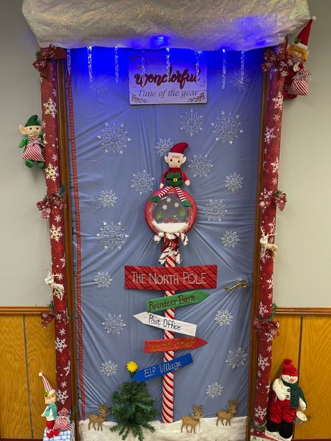 Christmas Doors For Work, Christmas Office Door, Office Christmas Door Contest, Diy Christmas Door Decorations, Door Decorations Classroom Christmas, Holiday Door Decorations, Diy Christmas Door, Christmas Door Decorating Contest, Christmas Door Decoration