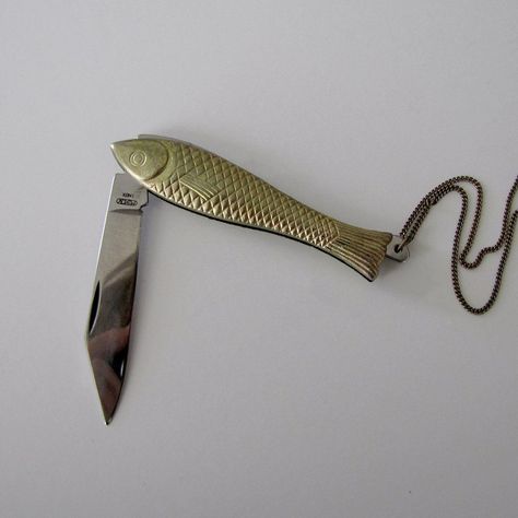 Pocket Knife Necklace, Simple Elegant Jewelry, Knife Necklace, Fish Knife, Metal Fish, Book Clothes, Bronze Metal, Dollhouse Accessories, Hair Accessories Jewelry