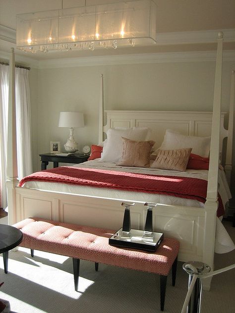 Tan And Red Bedroom, Cream And Red Bedroom, White And Red Bedroom Ideas, Red And White Bedroom Aesthetic, Bedroom With Red Accents, Red Accent Bedroom, Red Curtains Bedroom, Girls Bedroom Red, Red And White Bedroom