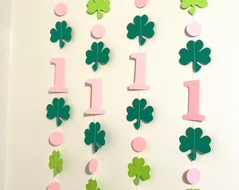 March Birthday Party Ideas, St Patrick's Day Birthday, Mardi Gras Party Decorations, Irish Birthday, Shamrock Garland, Birthday Garland, March Birthday, Girl First Birthday, Birthday Backdrop