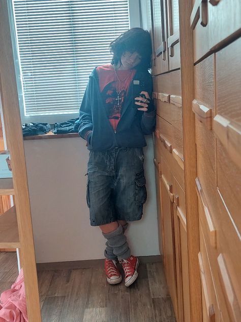 follow my instagram @kristian.sova #fashioninspo #fitcheck #outfit #outfitideas #curlyhair #depechemode #converse #jorts #fashion #springfashion #summerfits #jorts #jortsoutfit #jortsfashion People With Cool Outfits, Nu Skool Vans Outfit, Empyre Jorts Outfits, Chill Masc Outfits, Skateboard Clothes Skater Style, Skatepunk Outfits, Streetwear Outfit Skirt, Loser Aesthetic Outfit, Emo Jorts Outfit