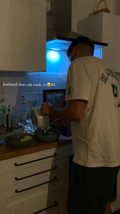 Husband Wife Goals Couple, Lovely Couple Aesthetic, Living With Husband Aesthetic, Future With Him Aesthetic, Him Cooking Aesthetic, Cooking With Husband Aesthetic, Live In Couple Aesthetic, Cute Couple Cooking Together Aesthetic, Man Cooking For Wife