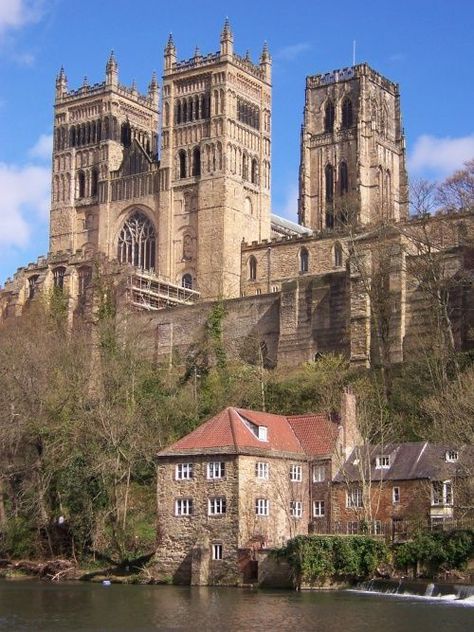 Norman Architecture, Pictures Of England, Durham City, Durham England, Durham Cathedral, Romanesque Architecture, Cathedral Architecture, Northern England, Cathedral Church