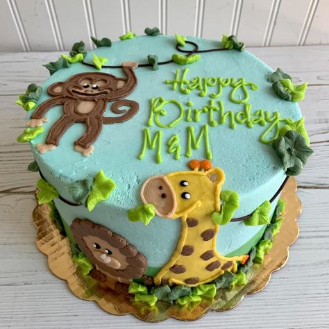 Safari Smash Cake 1st Birthdays, Safari Cake Design, Safari Birthday Party Cake, Zoo Birthday Cake, Wild One Birthday Cake, Zoo Animal Cakes, Cakes Without Fondant, Jungle Cakes, Wild One Cake