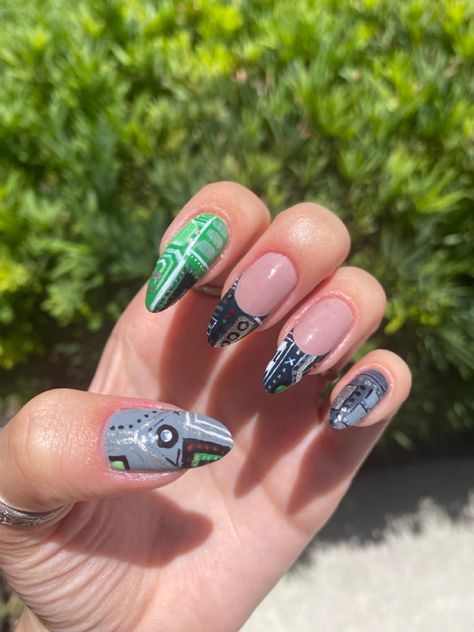 Tech Nails Art Ideas, Dark Nails Halloween, Transformers Nails, Robot Nails, Acrylic Nails Back To School, Cute Nails Long, Futuristic Nails, Nailart Aesthetic, Nails August