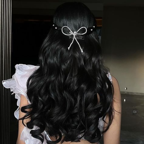 @_mint_rose adding a touch of sophistication and elegance to the hair✨💖 Grab one today!! 🎀 #iamdrama #hairdramaco #hairaccessories #bowgate Crystal Bows, hair bow, wedding, bride, bridesmaids, inspo Hair With Pearls, Wedding Hair Looks, Hair Bow Wedding, Prom Hair Accessories, Y2k Hairstyles, Birthday Outfit For Women, Bow Wedding, Hair Coils, Bridesmaid Hair Accessories