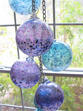 Blown Glass Balls Display, How To Display Glass Balls, Glass Balls Display, Witch Balls, Art Glass Ornaments, Tiffany Glass Art, Ghost Pepper, Glass Art Design, Glass Art Pictures