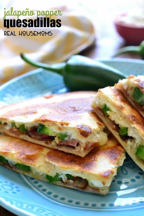 JALAPEÑO POPPER QUESADILLAS have all the flavors of jalapeño poppers in a fun package that's perfect for dipping! These little bites make a delicious summer appetizer and can also double as a meal! Jalapeño Poppers, Jalapeno Recipes, Breakfast Goodies, Tacos And Burritos, Jalapeno Popper, Summer Appetizer, Summer Snacks, Dinner Options, Holiday Appetizers