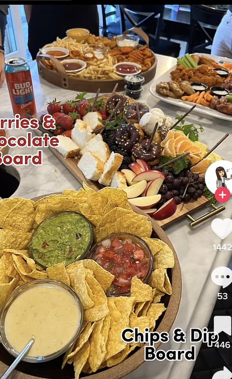 Charcuterie Board Ideas With Dips, Chips Party Display, Queso Charcuterie Board, Chip And Dip Station, Charcuterie Board Chips And Dip, Chips And Salsa Board, How To Serve Chips At A Party, Chip Charcuterie Board, Hor Derves Appetizers Finger Foods Easy