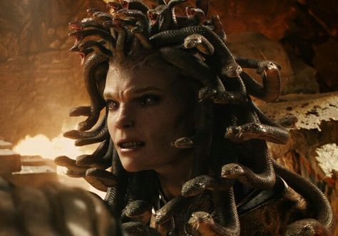 Medusa Percy Jackson, Medusa Artwork, Percy Jackson Movie, Medusa Art, Female Monster, Clash Of The Titans, Female Villains, Medusa Tattoo, The Titans