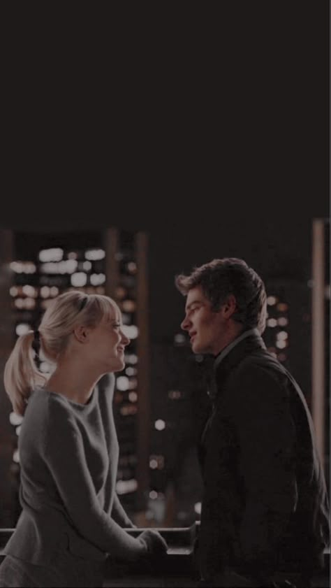 Peter And Gwen Aesthetic Wallpaper, Peter And Gwen Wallpaper, Peter Y Gwen, Peter Parker Gwen Stacy, Gwen And Peter, Peter Gwen, Crush Movie, The Amazing Spiderman 2, Spiderman 4