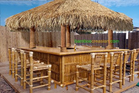 Diy Tiki Bar, Bamboo Pergola, Tiki Bars Backyard, Tiki Bars Diy, Bali Huts, Food Stall Design, Coffee House Design, Bamboo Decking, Tropical Outdoor