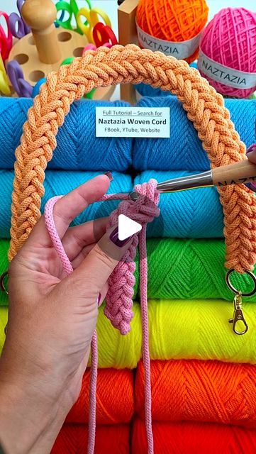 Naztazia on Instagram: "Crochet woven cords made with thicker yarn can be used in several ways. Bracelets and other jewelry along with accessories like belts, plus handbag handles and purse straps.

#crochet #knittinglove #woven #artist #yarn #braids #howto #tutorial #belt #naztazia #reels" Naztazia Crochet, Crochet Handles, Yarn Braids, Crochet Weaves, Handbag Handles, Thick Yarn, Crochet Stitches Tutorial, Purse Strap, Crochet Knitting