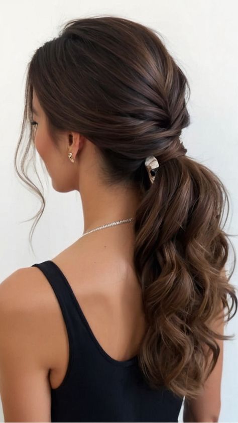 Get inspired with these stunning party hairstyles for easy medium long hair formal short hair disco hair for 90s vibes simple wedding and western dress occasions Find your perfect style with these hair ideas Up Dos Wedding Hairstyles, Hair Styles Dance Formal, Bridal Summer Hair, Medium Hair Formal Hairstyles, 90s Hoco Hair, Guest Wedding Hairstyles Medium, High Neck Line Dress Hairstyles, Hair Styles Formal Party, Hairstyle On Western Dress