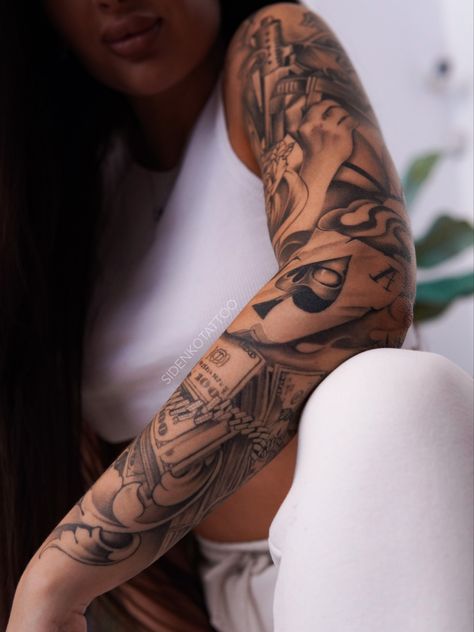 Sidenkotattoo Upper Arm Tattoos For Women Sleeve, Chest Tattoo Drawings, Side Thigh Tattoos, Arm Sleeve Tattoos For Women, Chicano Tattoos Sleeve, Crazy Tattoos, Chicano Style, Girl Arm Tattoos, Girls With Sleeve Tattoos