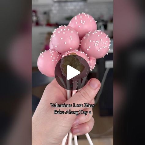 Starbucks Cake Pops, Pumpkin Cake Pops, Cooking With Karli, Starbucks Cake, Cake Bites, Love Bites, Starbucks Copycat, Baby Shower Pumpkin, Pumpkin Cake