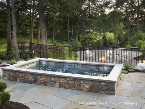 Small Backyard Patio Designs, Backyard Pool And Spa, Cocktail Pools, Cocktail Pool, Plunge Pools, Pools Backyard Inground, Small Swimming Pools, Diy Swimming Pool, Hot Tub Backyard