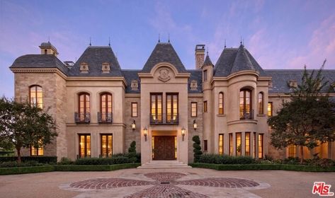 French Chateau Style, Beverly Park, Chateau Style, Dream Mansion, Mega Mansions, Mansions For Sale, Beverly Hills California, Mansions Luxury, Mansions Homes