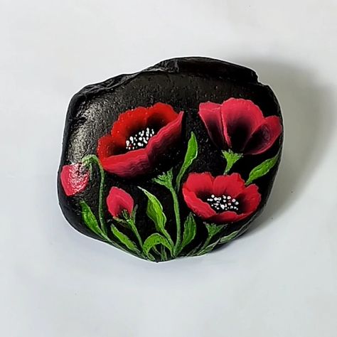 Art Of Painting, Paint Tutorial, Poppy Painting, Different Colours, Painting Tutorial, Rock Art, Painted Rocks, Different Colors, Poppies