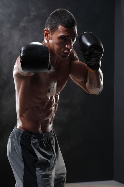 Boxing Boxing Clothes, Mens Health Magazine, Male Pose Reference, Beach Workouts, Senior Pictures Boys, Fitness Photoshoot, Boxing Gym, Boxing Equipment, Training Clothes