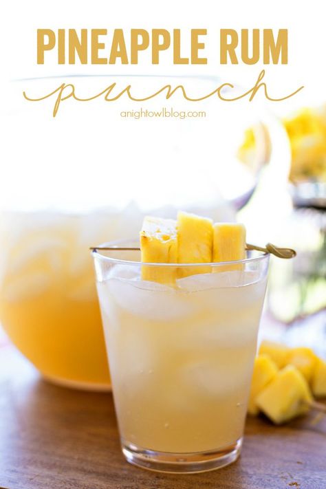 Pineapple Rum Punch - the perfect mix of tropical flavors in one amazing and easy to make party drink! Pineapple Rum Punch, Weight Watcher Desserts, Pineapple Rum, Tipsy Bartender, Rum Punch, Rum Drinks, Jello Shots, Think Food, Diet Vegetarian