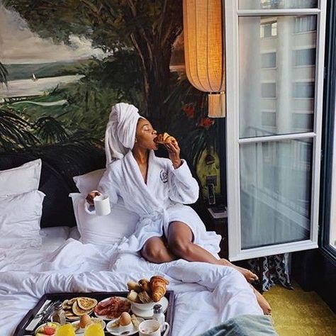 Boujee Lifestyle, Sitting Table, Table Bedroom, Black Femininity, Person Sitting, Botswana, Luxury Life, Spa Day, Black Aesthetic