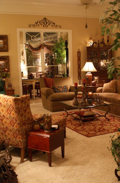 A Little Loveliness: November 2010 Tuscan Living Rooms, Rooms Decoration, Traditional Design Living Room, French Country Living Room, Living Room Warm, Casa Vintage, Classic Living Room, Tuscan Decorating, Country Living Room