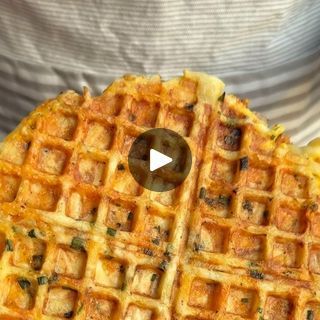 5.6K views · 9.8K reactions | Are you team savory or sweet breakfast? (Vote below!)

This might be one of the easiest ways to make hash browns 👀🥔🧇 Crispy, cheesy, delicious waffles made with Essential Everyday Shredded Hash Brown Potatoes only take a few minutes to make and they come out perfectly every time! 

Bookmark the recipe below and give it a try this weekend 👇

16 oz Essential Everyday hash browns, thawed 
3 eggs
2 tbsp whole milk 
1 tsp salt
1/2 tsp pepper 
1/3 cup chives, finely chopped 
1 1/2 cups Essential Everyday cheddar cheese 

Preheat waffle maker to medium heat. 

Add all ingredients to a large bowl and mix until well combined. 

Spray waffle maker well with nonstick cooking spray. Place batter in preheated waffle iron and cook for ~6-8 minutes, or until crispy and g Hashbrown Waffles, Chaffle Recipes, Waffle Iron Recipes, Potato Waffles, Cooking Panda, Crispy Hashbrowns, Sweet Potato Waffles, Hashbrown Recipes, Recipes Casserole