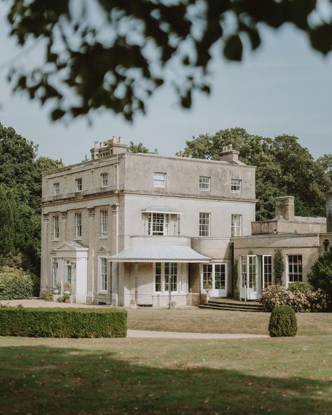 "Where Beatrix Potter meets Soho House..." Tucked away in the rolling Kent countryside just beyond Deal, the timeless Ripple Court Estate offers a truly enchanting venue for your special day. 

Image Sam Webb. Kent Countryside, European Wedding Venue, Kent Wedding Venues, Country House Wedding Venues, Wedding Gift List, Wedding Venues Uk, Kent Wedding, European Wedding, Wedding Venue Inspiration