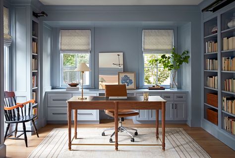 Is Your Home Office Layout Sabotaging Your Productivity? - WSJ Blue Home Offices, Den Library, Best Blue Paint Colors, Transitional Home Office, Office Built Ins, Pretty Office, Home Office Layout, Library Office, Built In Cabinet