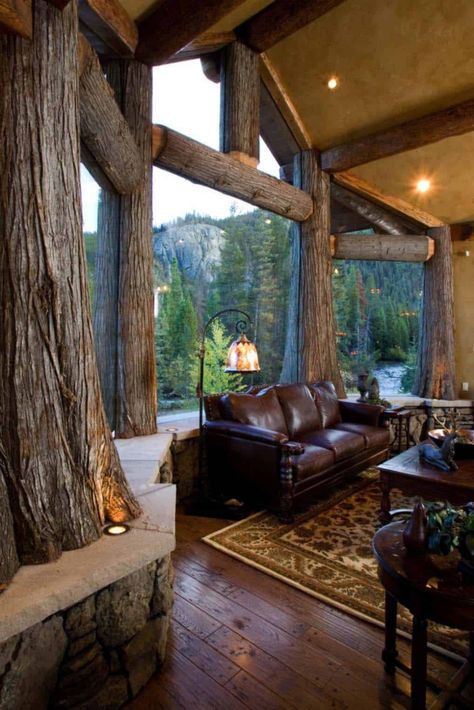 21 Luminous modern living rooms showcasing forest views Cabin Style Living Room, Camp Decor, Casa Hobbit, Cabin In The Mountains, Western Rustic, Cabin Living, Log Cabin Homes, Cabin Style, Cabins And Cottages