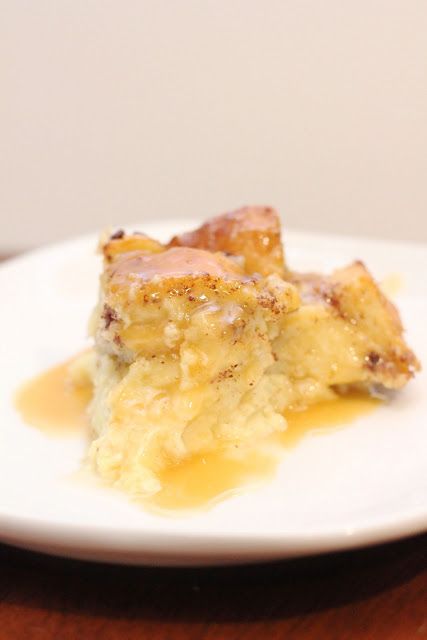 White Chocolate Bread, White Chocolate Bread Pudding, Best Bread Pudding Recipe, White Chocolate Sauce, Chocolate Bread Pudding, Foodie Friday, Bread Pudding Recipe, Chocolate Bread, Daniel Fast