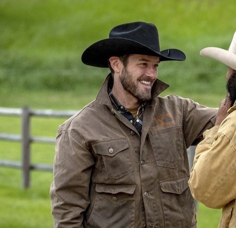 Lisa Khaleeci Harley Mandy on Instagram: “#Yellowstone #ryan #ianbohen” Ryan Yellowstone, Yellowstone Men, Yellowstone Series, Ian Bohen, Peter Hale, Colton Haynes, Hey Handsome, Big Sky Country, Cowboy Up