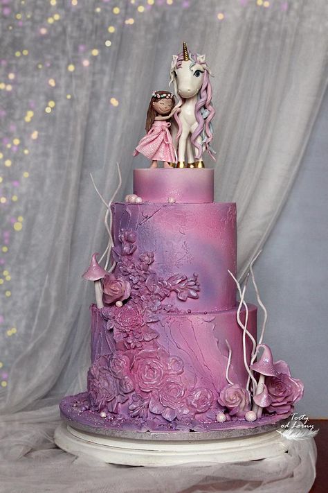 Unicorn Princess Cake, Fairy Princess Cake, Fairy Princess Birthday, Fairy Princess Party, Fairy Birthday Cake, Interesting Cakes, 6th Birthday Cakes, Unicorn And Fairies, Pony Cake