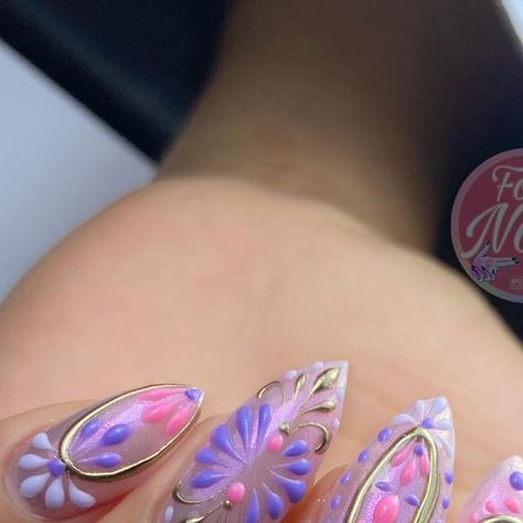 Folk Nails, Mexican Nail Art, Talavera Nail Art, Mexican Nails, Fancy Nails, Mexican Art, Chrome Nails, Beauty Bar, Short Nails