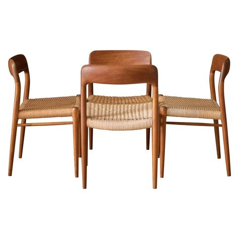 Danish Dining Chairs, Teak Dining Chairs, Teak Chairs, Teak Dining Table, Teak Table, Scandinavian Furniture, Chairs Armchairs, Table And Chair Sets, Round Dining