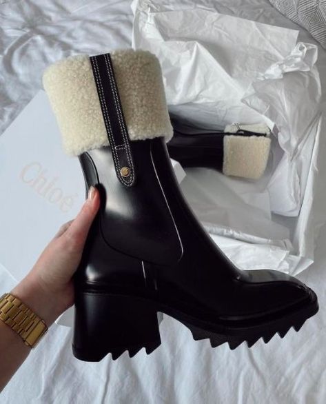 Weird Shoes, Feeling Silly, Collection Of Shoes, Chloe Boots, Fancy Shoes, Girly Shoes, Tree Farm, Everyday Shoes, Aesthetic Shoes