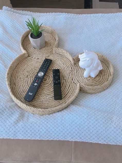 Mickey Rope Tray Diy, Mickey Mouse Diy Gifts, Disney Rv Decor, Mickey Mouse Gifts For Adults, Subtle Disney Home Decor, Disney Office Ideas For Adults, Disney Diy Gifts, Adult Disney Room Decor, Disney Living Room