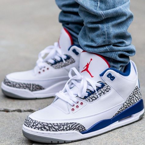 Air Jordan 3 True Blue,Air Jordan 3 Blue white Jordan 3 Blue, Air Force 1 Outfit Men, Blue And White Jordans, Jordan 3 True Blue, Jordan Swag, Gents Shoes, Blue Jordans, Blue Air, Lit Shoes