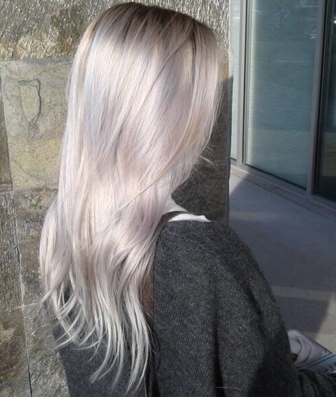 Pearly platinum blonde hair color Pearl Colored Hair, Pearl White Hair Colour, Platinum Pearl Hair, Light Grey Blonde Hair, Pearly Haircolor, Pearl Color Hair, Pearl Platinum Blonde Hair, Pearl Grey Hair, Brown To White Hair