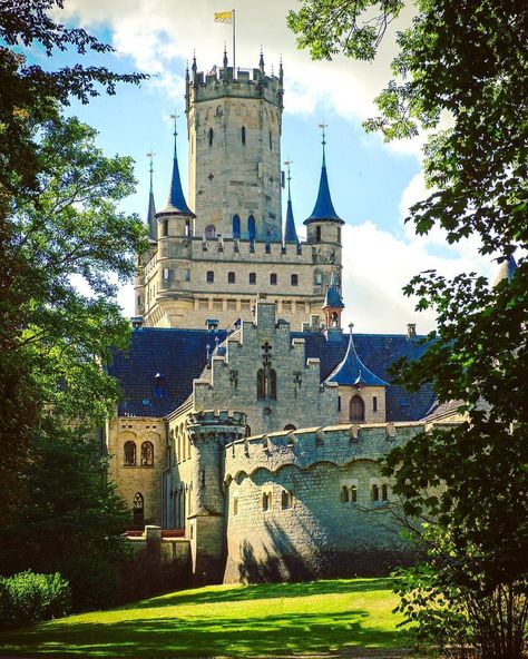 Marienburg Castle, Germany 📷 by @fischeron via : @castlemypassion Marienburg Castle, Castle Germany, Germany Castles, Palace, Castle, Germany, House Styles, Quick Saves