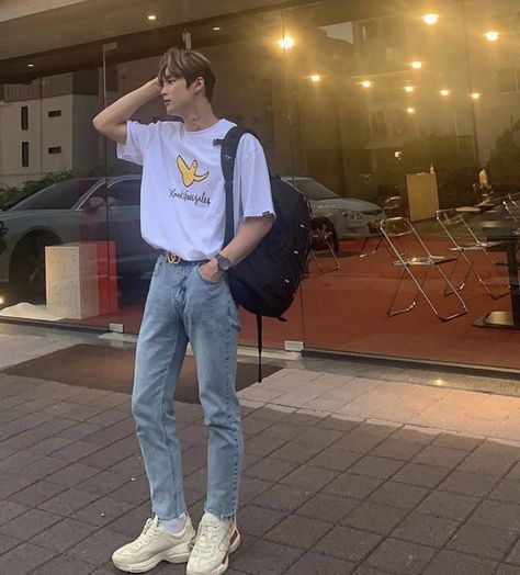 Korean Jeans Outfit Men, Blue Outfit Korean Men, Asian Men Jeans Outfit, Light Blue Baggy Jeans Outfit Men, Blue Baggy Jeans Men’s Outfit, Minimalist Fashion Men, Trendy Boy Outfits, Blue Jean Outfits, Pants Outfit Men