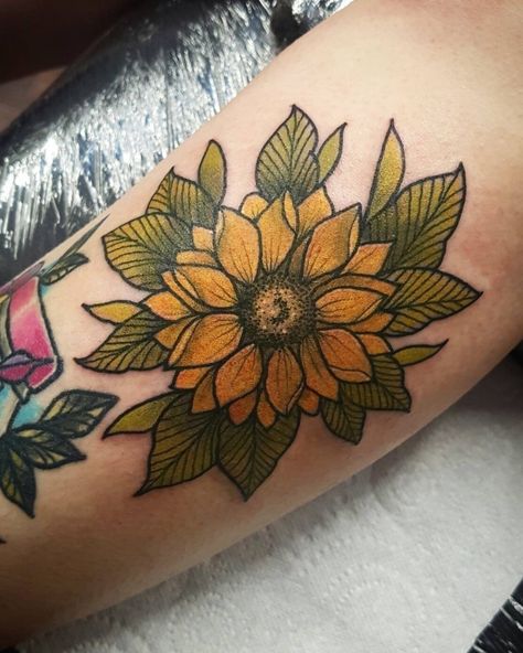 Traditional Sunflower Tattoo, Traditional Sunflower, Sunflower Tattoo Meaning, Sunflower Tattoo Thigh, Sunflower Tattoo Simple, Sunflower Tattoo Sleeve, Sunflower Tattoo Shoulder, Wild Tattoo, Sunflower Tattoos