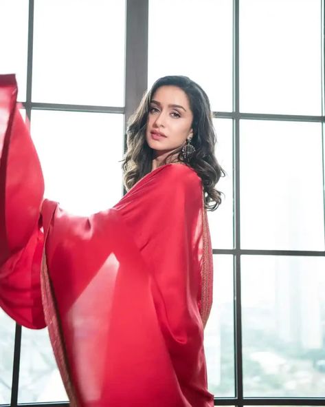 Shraddha Kapoor Age, Height, Father, Mother, Boyfriend New Look Clothes, Clean Skin Face, Allu Arjun Hairstyle, Lily Maymac, Shraddha Kapoor Cute, Film Stars, Shraddha Kapoor, Bollywood Actors, Red Outfit