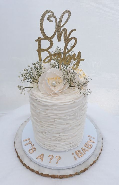 Gender Neutral Shower Cake, Gender Reveal Cake Ideas Boho, Gender Reveal Cake Decoration Ideas, Gender Neutral Cakes, Boho Gender Reveal Cake, Gender Reveal Cake Inside, White Gender Reveal Cake, Neutral Gender Reveal Cake, Gender Reveal Cake Ideas Simple