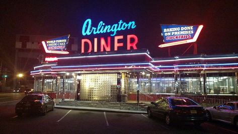 N.J.'s 30 greatest old-school diners, ranked - nj.com 50's Diner, Diner Menu, American Dinner, Famous Cocktails, 50s Diner, Pompe A Essence, Vintage Diner, Vintage Neon Signs, Retro Diner