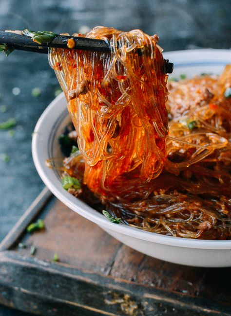 Ants Climbing a Tree (Sichuan Glass Noodle Stir-fry) Ants Climbing A Tree, Glass Noodles Recipe, Vietnamese Recipe, Climbing A Tree, Glass Noodles, Salad Pasta, Asian Noodles, Noodle Dishes, Noodle Recipes